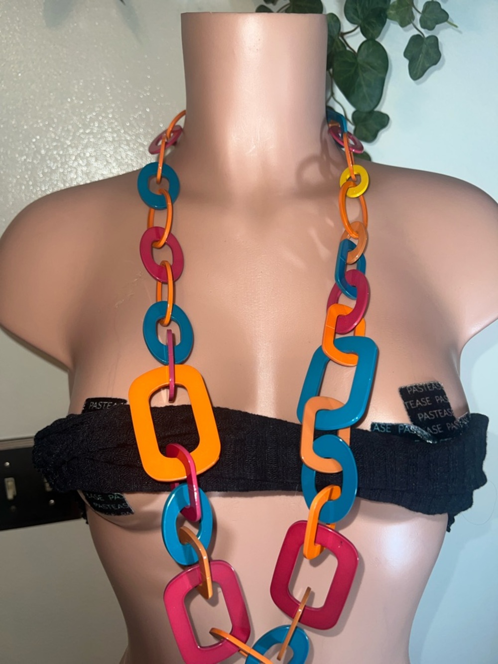 Betsey Johnson Multicolor Resin Link Necklace in Orange, Teal, Pink, Yellow